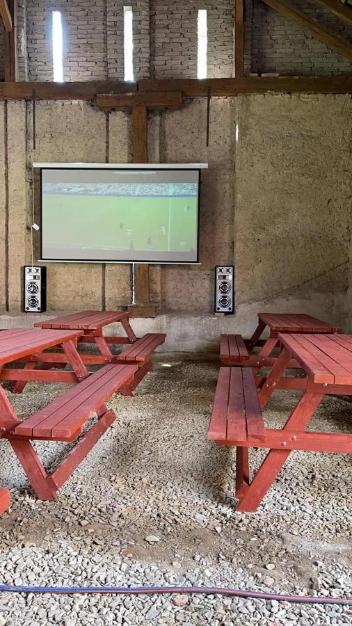 Pivovar Maly Janek - Restaurace, Penzion A Stany Jince Luaran gambar